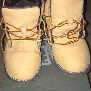 Size 10 timberland boots , mint condition